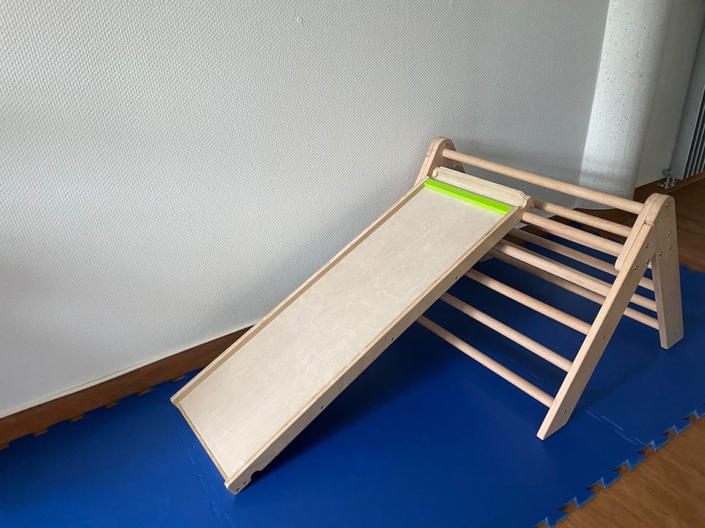 Rutsche Spielplatz Kita